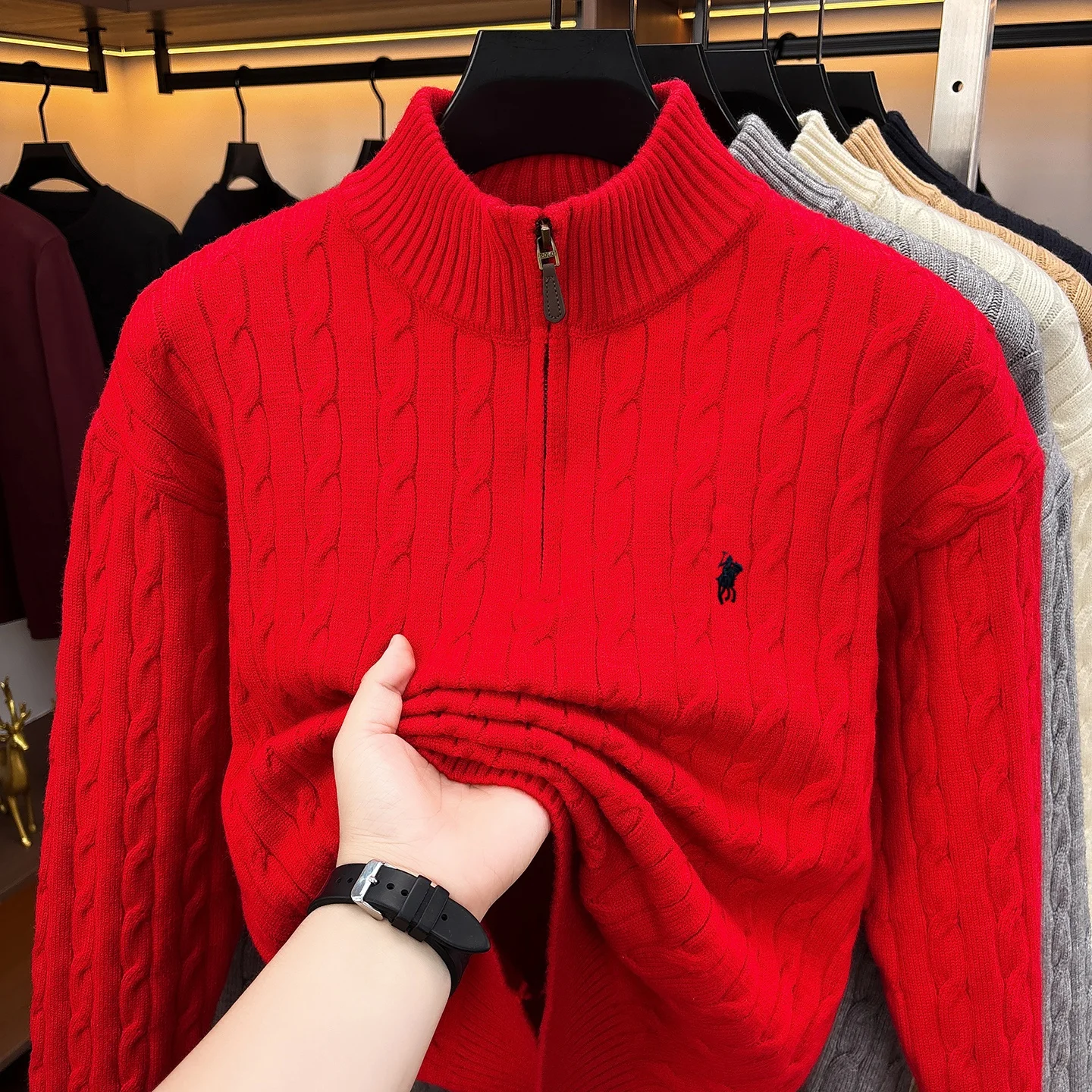 Designer-Marken-Freizeitpullover für Herren Modischer Klassischer Golf-Paul-Pullover mit Stickerei Winterdicker Warmer Strickpullover mit Reißverschlusskragen – Detail 18