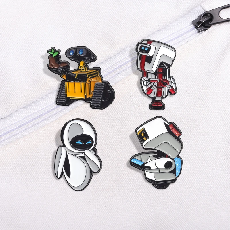 4pcs Sci-fi Robot Wall-e Modeling Brooch Accessories Anti-travel Buckle Jewelry Personalized Versatile Baking Paint Alloy Badges