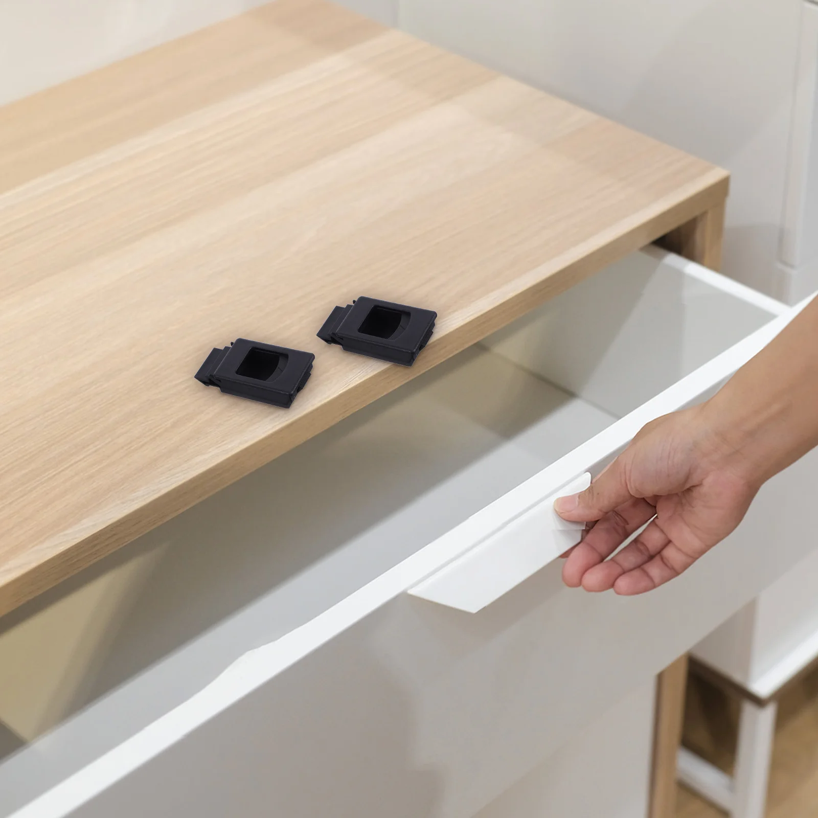 : Защелки для шкафов