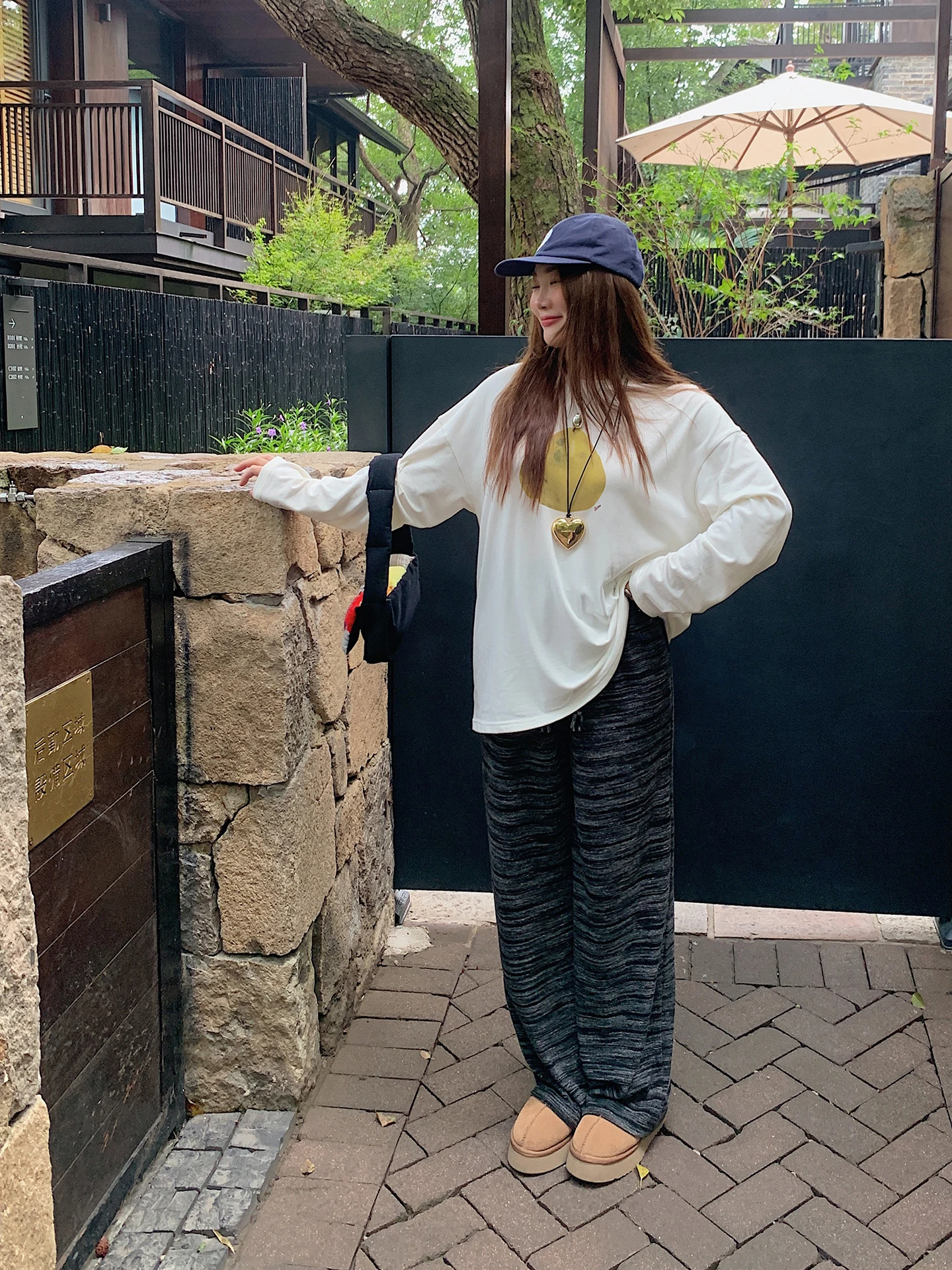 

Gold Day Zhi Long Sve T-irt Women's Base irt ort Sve Inner Wear Top Casual Loose Fit Cotton Polyester Blend Print...