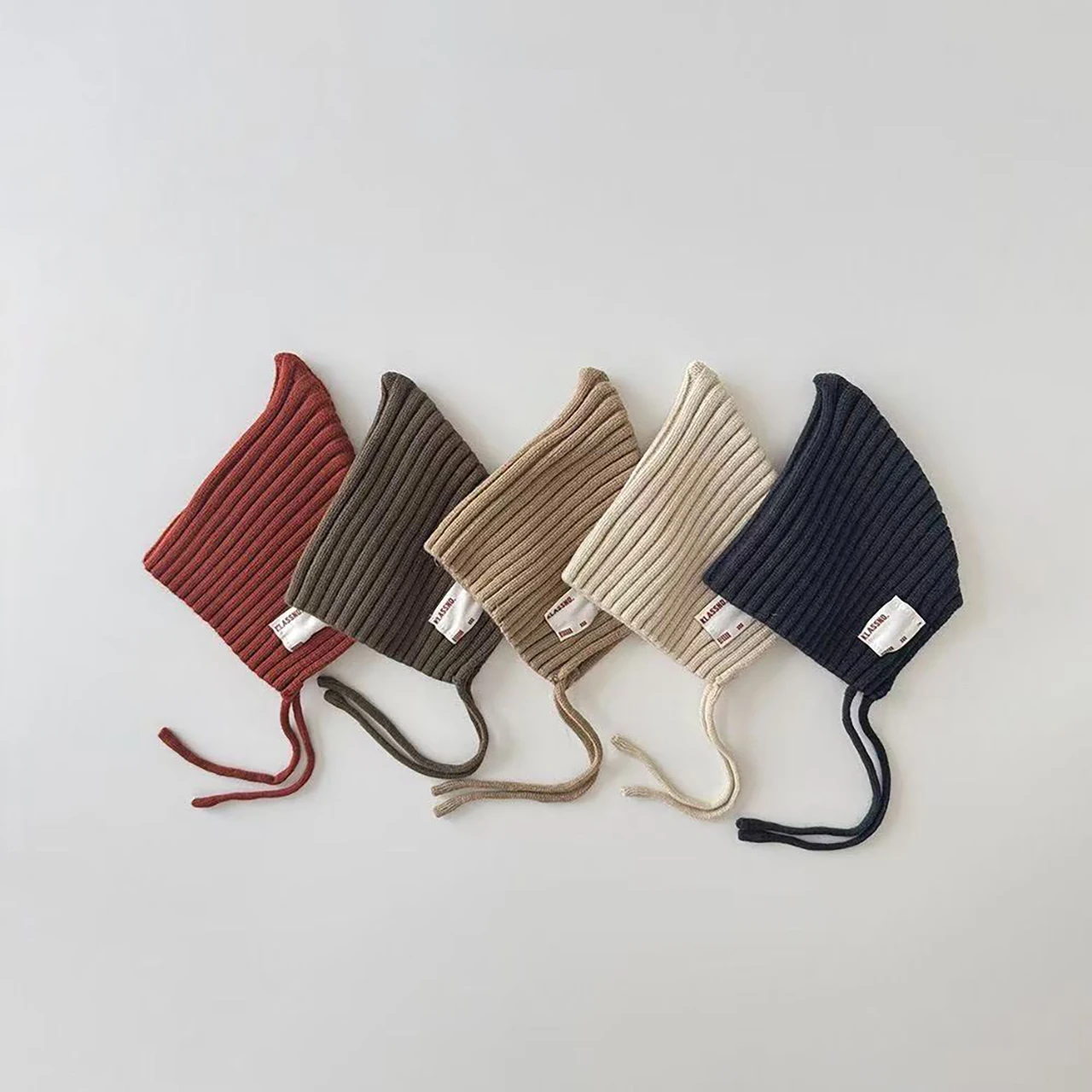 

Милая детская вязаная шапка, зимняя теплая детская защитная шапка для ушей, однотонная шапка со шнуровкой, детские шапочки