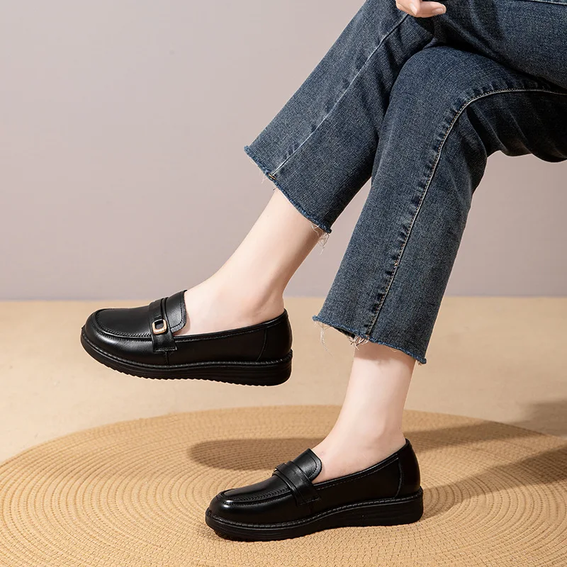 

Black Leather Loafers For Women With Floral Embroidery Detail Round Toe Non Slip Thick Sole Comfortable Casual Office And Daily