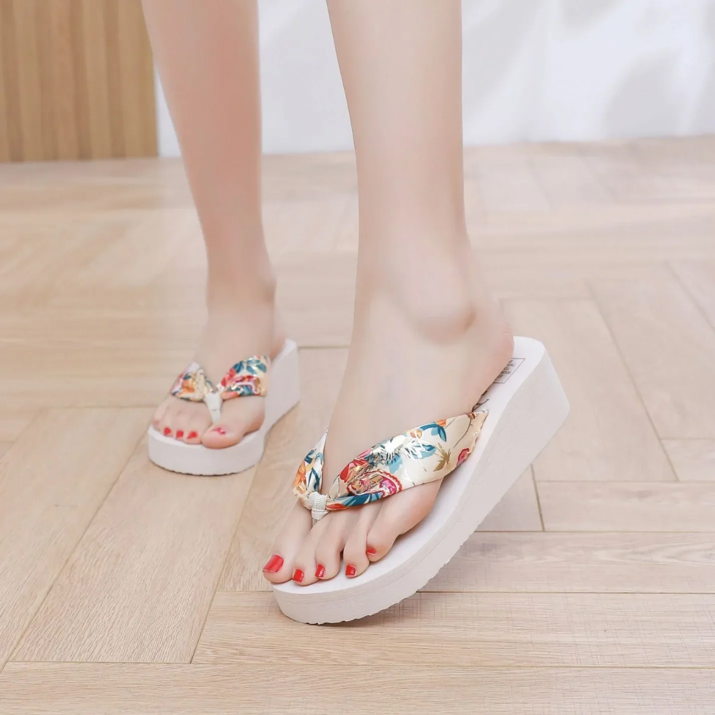Women Flip Flops Summer Beach Platform Slippers Casual Outside Wedges Sandals Summer Women Shoes image 4