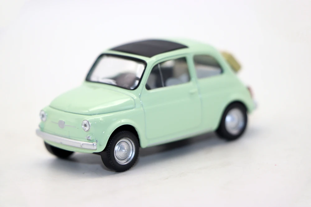 

Metal 1:43 Scale Fiat 500F Diecast Alloy Toy Model for collection gift