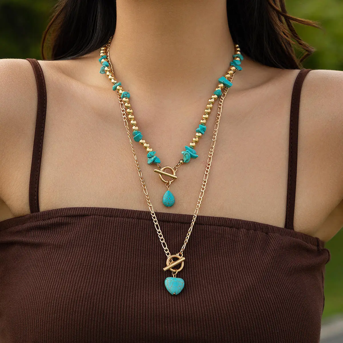 Bloß Schmuck: Der Trendsetter für individuelle Halsketten im Retro-Stil