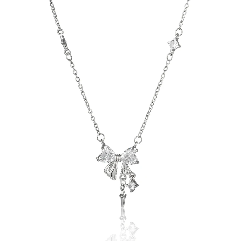 

Mini Bow Love Necklace Women's Fashion Retro Niche High-grade Feeling Sweater Chain 2024 New Trend