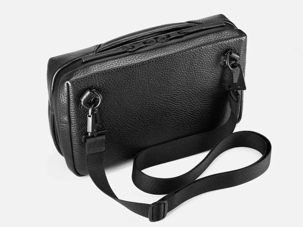 High Quality Man 132 Essential Case Pro A Sleek Organiser for tech Essentials Which Doubles as A Sling Bag Men