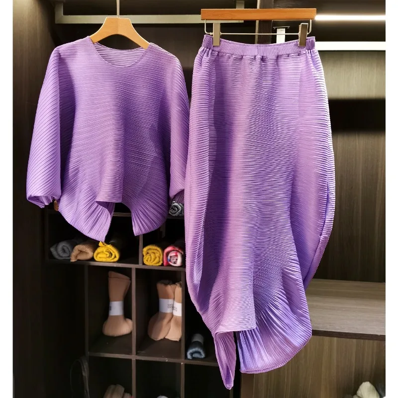 

Miyake Pleated Skirt Set 2026 Japanese Design Sense Irregular Loose Pleats Top Half-body Skirt 2-piece Female Spring Fall Set