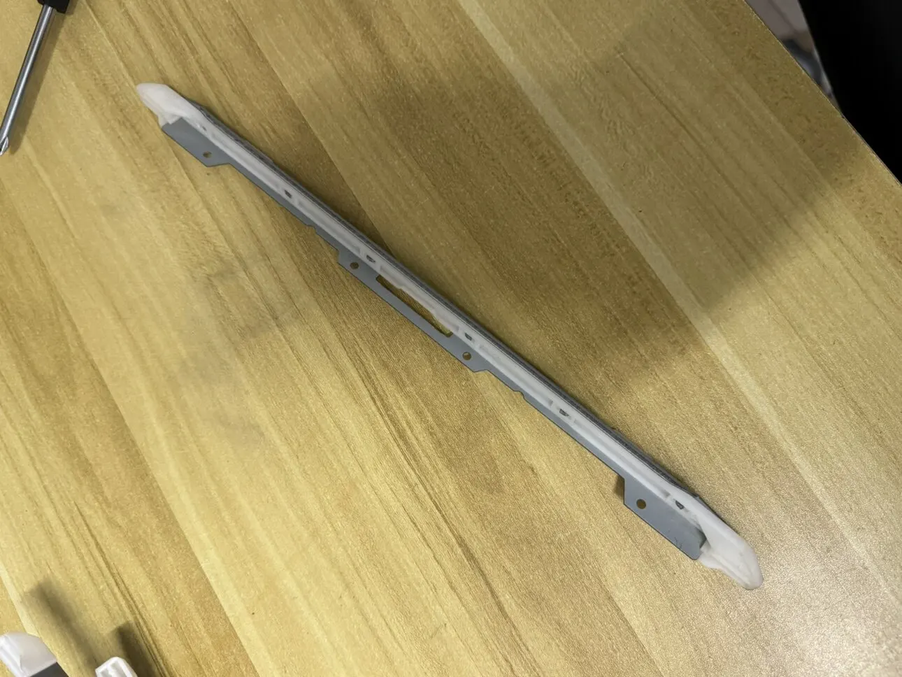 

Запасная передняя лапка Brother для ткацкого станка Kh868 104