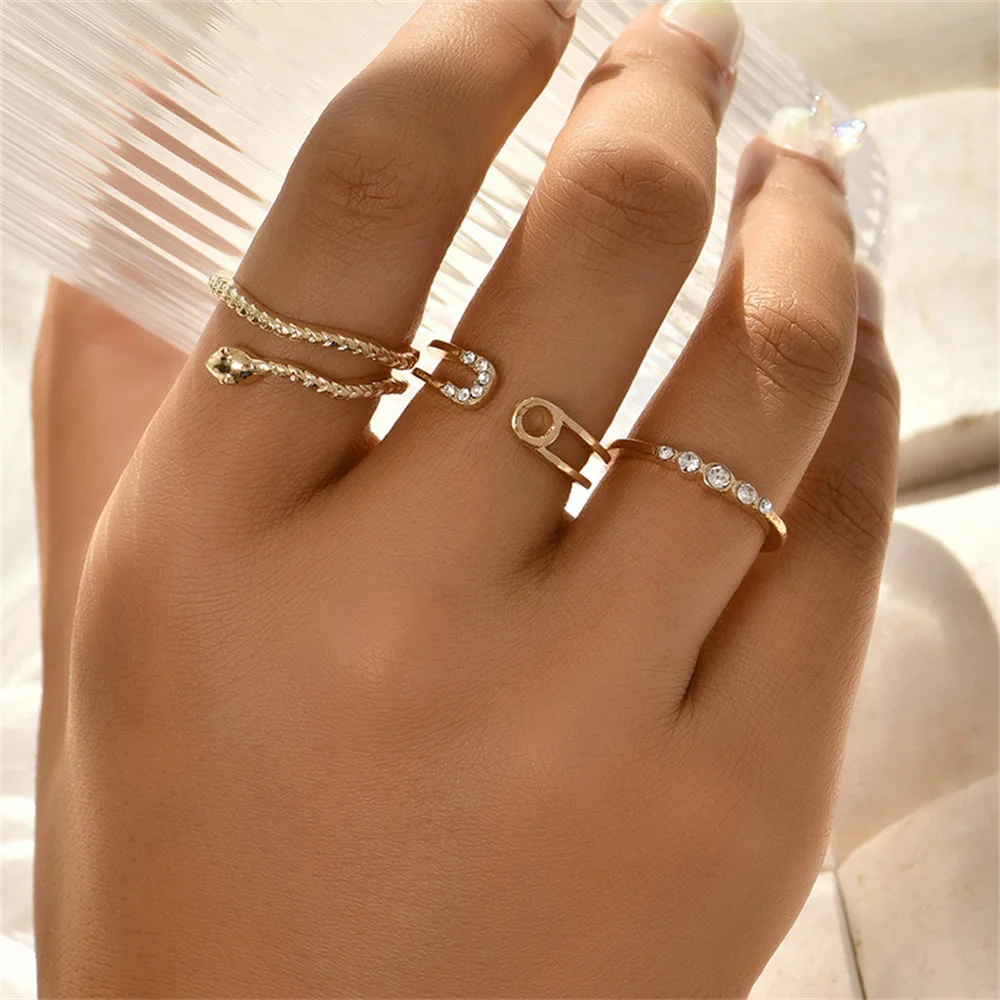 LXY-W Vintage Trendy Personality Golden Color Geometric Crystal Serpentine Set Ring For Women Fashion Snake Rings Jewelry Gift