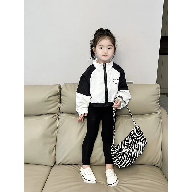 Deer Girls' 2024 Autumn New Korean Edition Western Style Splicing Sprint Coat Baby Casual Loose