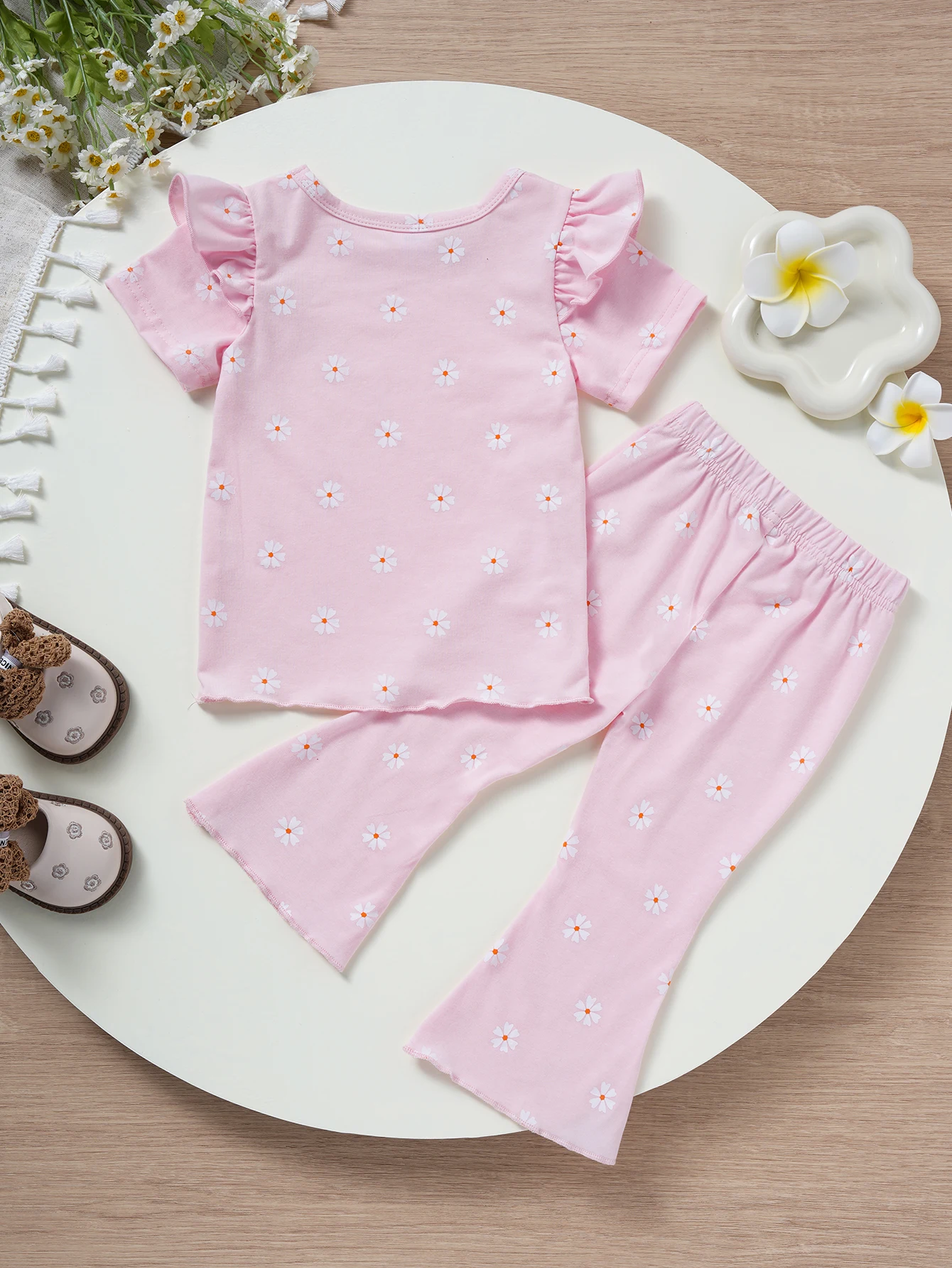 Baby Girl Summer Casual Sweet Flower Pattern Small Flying Sleeve Round Neck T-shirt with Flared Pants 2-piece Set