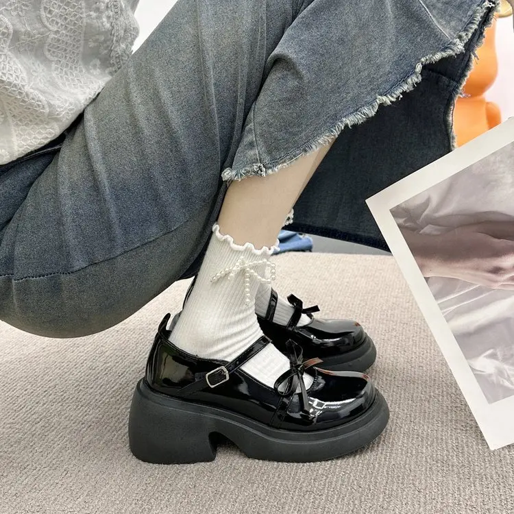 2024 New Black Patent Leather Mary Jane Shoes Women Round Toe Mid Heel Japanese Jk Uniform Lolita Women\'s Pumps Zapatos De Mujer