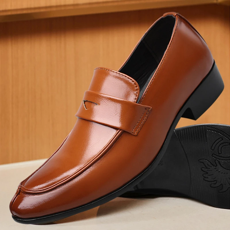 

Plus Size Men Leather Shoes Luxury Retro Casual Loafers Shoes Business Formal Shoes British Dress Leather Shoe Male Footwear