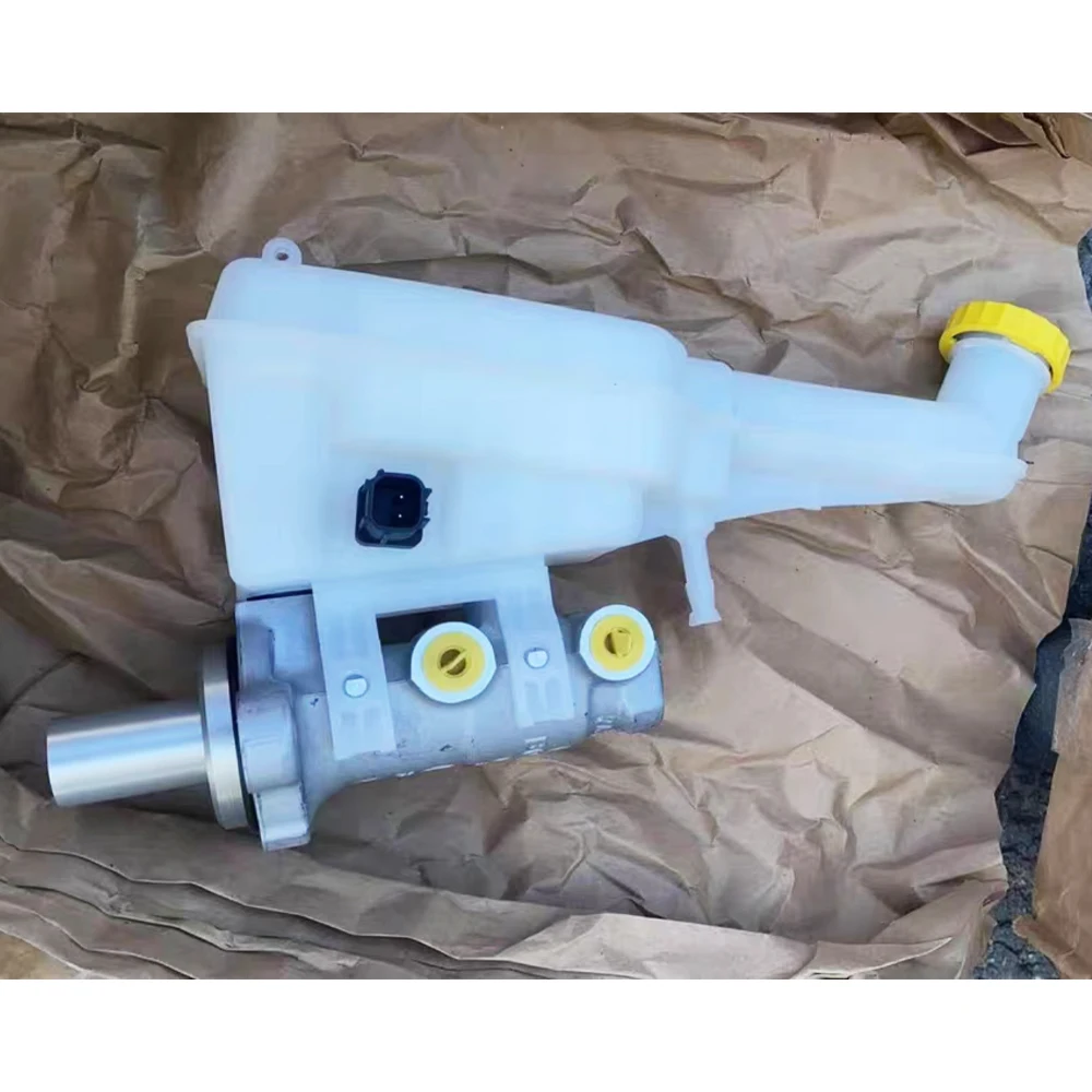 

Оригинальный новый главный тормозной цилиндр с резервуаром в сборе, подходит для автомобильных аксессуаров Dodge Coolway 2,4 л 2,7 л