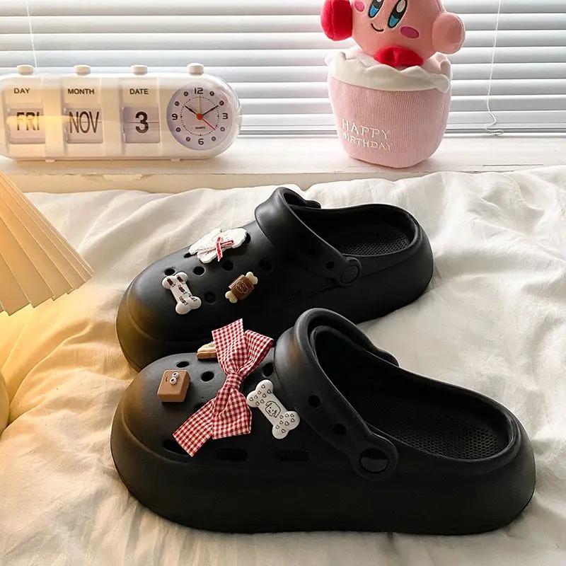 

Korean-style thick-soled height-increasing clogs for women, suitable for summer outings, versatile, cute, for home use, students