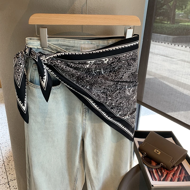 خفيفة الوزن فاخرة الخصر تعزيز فو الأوشحة الحريرية الأوشحة الثلاثي أسفل الستائر الرقبة حماة ملابس خارجية شالات صغيرة