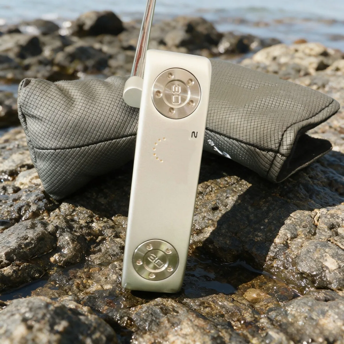 Stylish Silver Golf Putter Featuring Three Dots, New Professional Golf Accessory Club