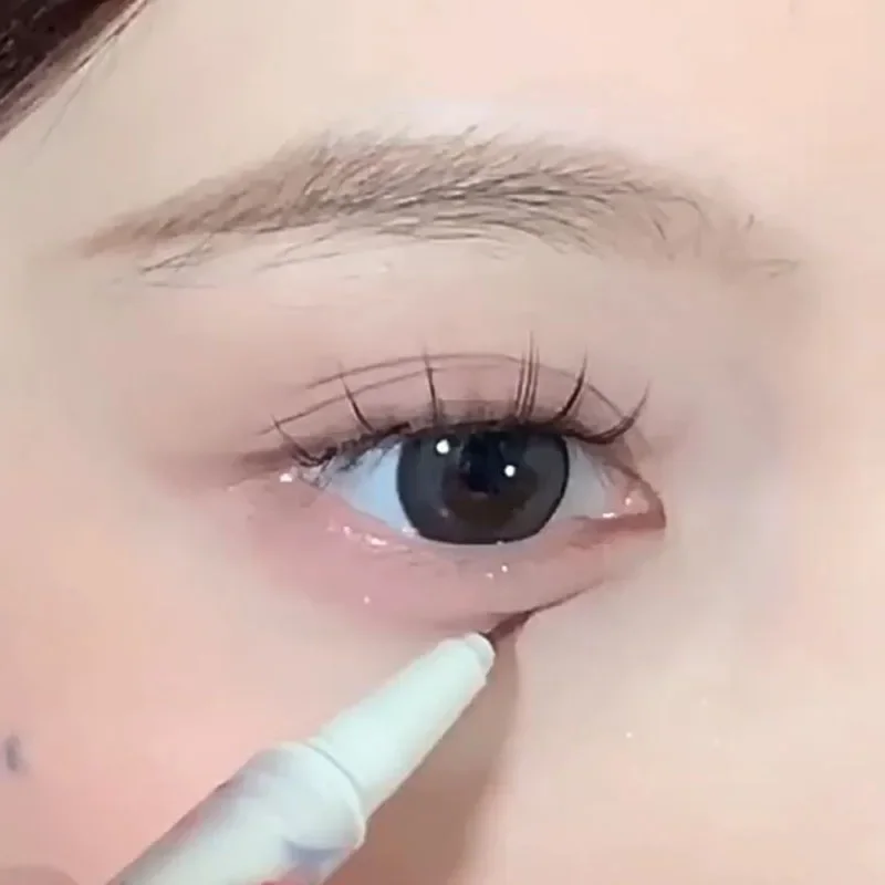 Lápiz Delineador de ojos con purpurina, resaltador, sombra de ojos con purpurina, lápiz de gusano de seda tumbado, maquillaje de belleza, cosmético femenino, maquillaje coreano