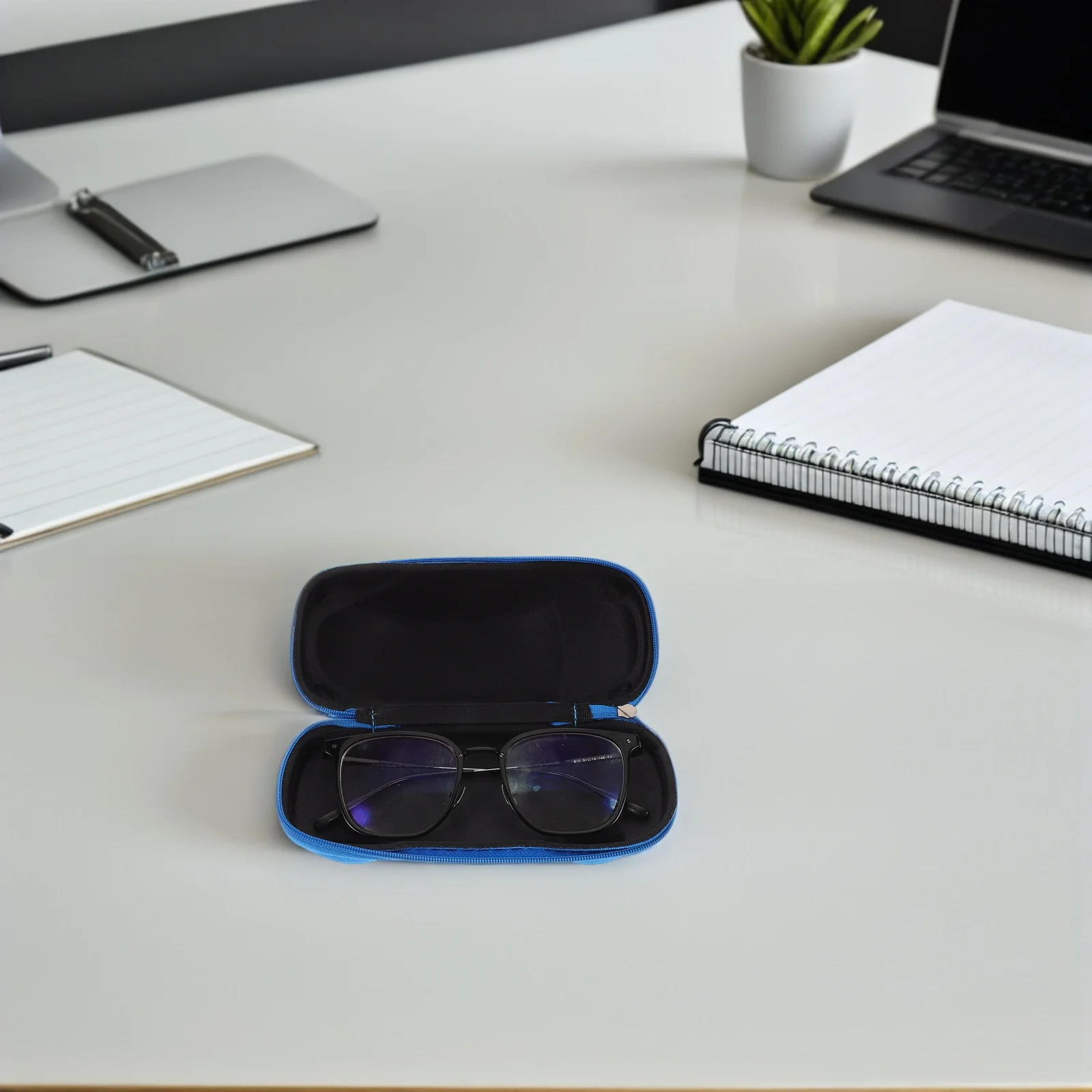 

4pcs Kids Glasses Case EVA Material Car Shaped Pressure Resistant Portable Sunglasses Box Eyewear Storage Travel Holder