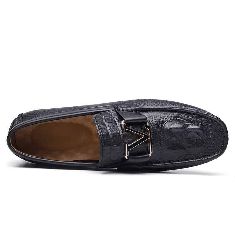 Zapatos de piel de vaca con patrón de cocodrilo para hombre, zapatos de ocio para perezosos, con capa de cabeza, fondo suave, conducción de un