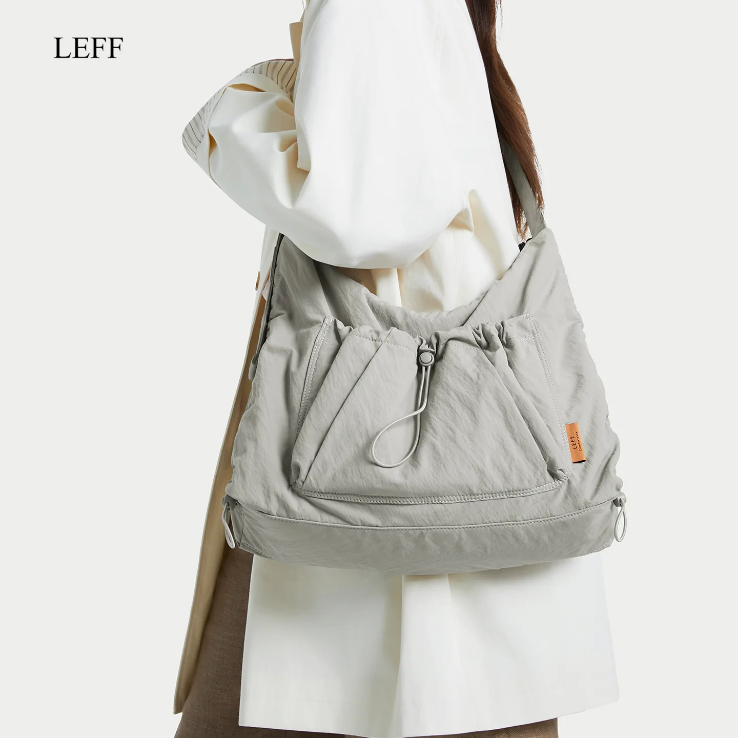 

LEFF New Women Crossbody Bag Light Large Bag Trendy Casual Commuting Shoulder Bags Nylon Waterproof Outdoor Travel Bags Unisex