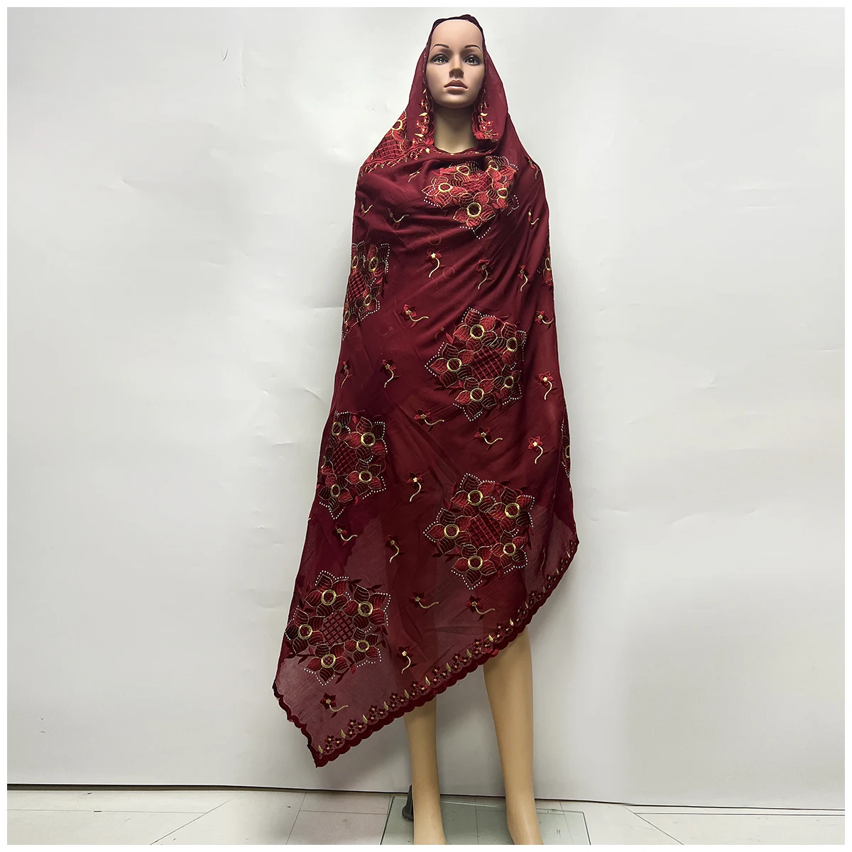 High Quality 100% Cotton Fabric Rayon Cotton Thread Eembroidered Scarf African Women Hijab Muslim Scarf Dubai Excellent Style