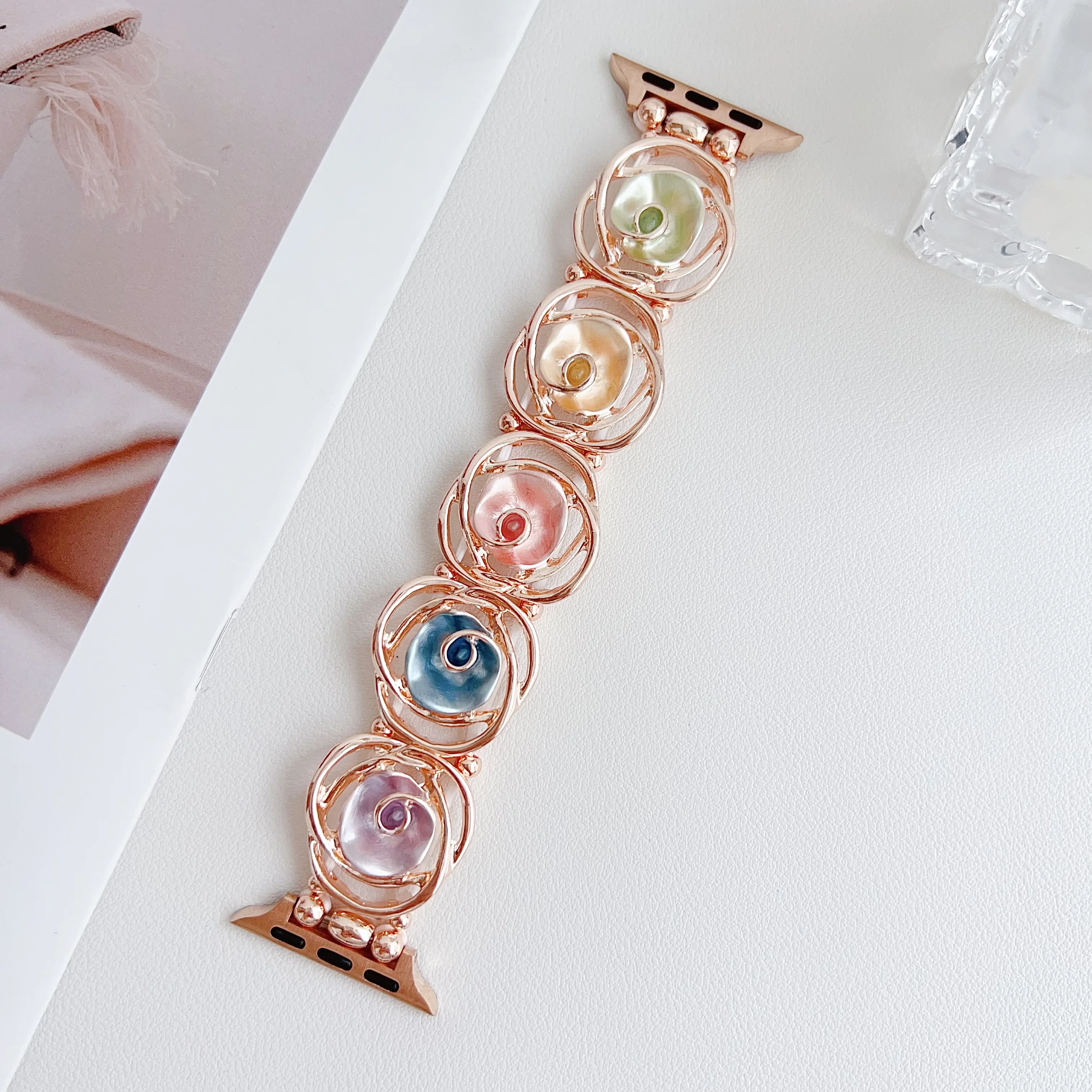 Metal Strap for Apple Watch Band Sweet Hollow Rose colorful Bracelet Iwatch9876SE Women40 41 44 45 49mm Creative Elastic Wrist