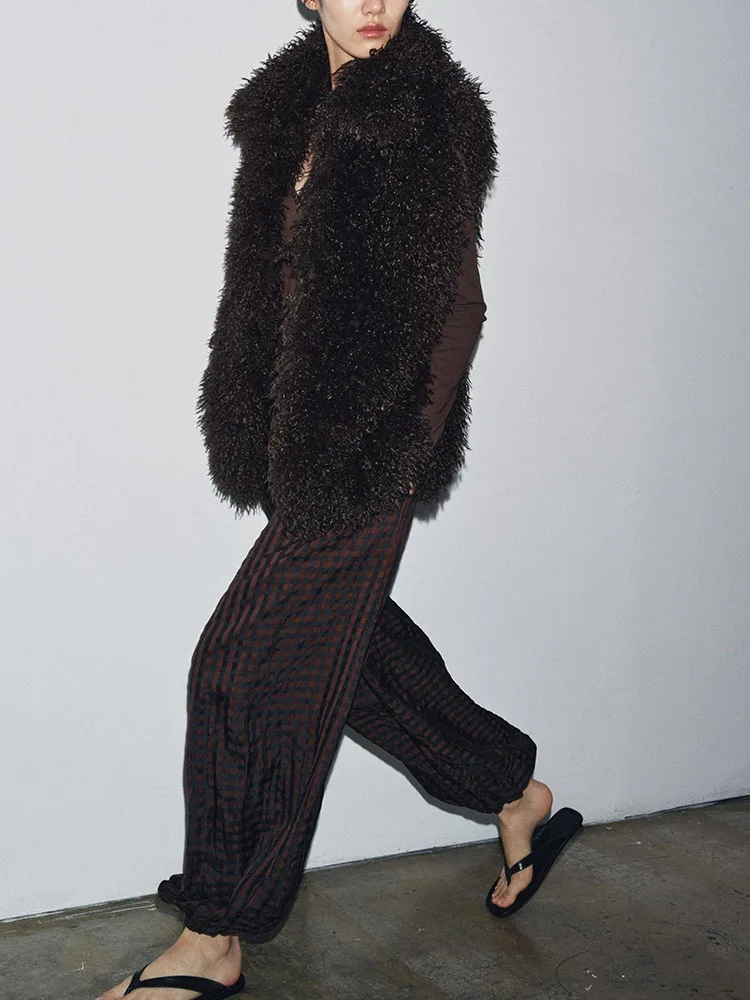 

Sweet Sle Svel Faux Fur Effect Vest Turn-down Collar ort Outerwear for Women New Arrival Autumn 2025 Casual Faion