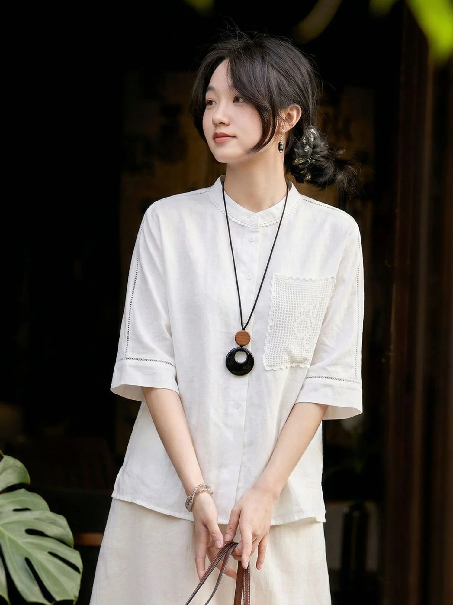 

Elegant Pure Linen White Shirt Women's Loose Fit Five-Quarter Sleeve Slimming Versatile Summer Top Chivirin Casual Shirt