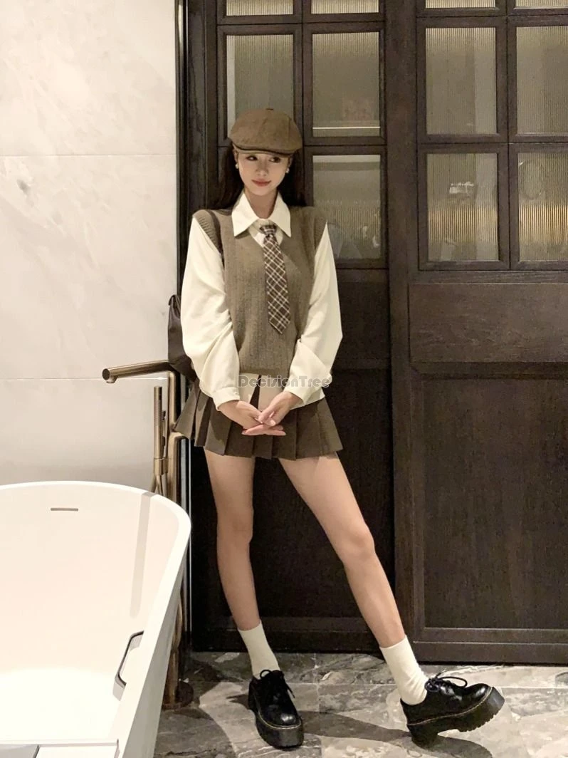 

2025 new korean japan school uniform style v-neck knitted vest waistcoat shirt pleated half skirt three-piece daily loose jk set