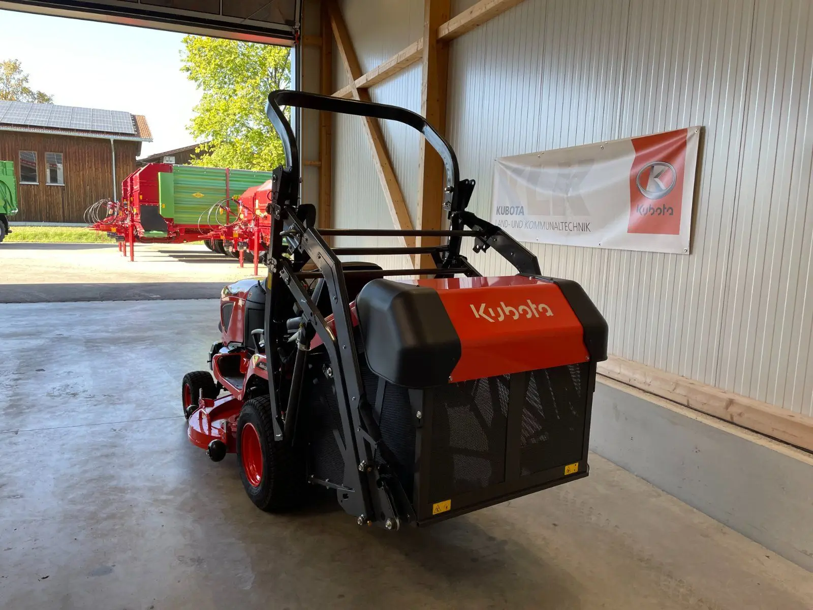 Рисунок 3 - Газонокосилка Kubota по индивидуальному заказу