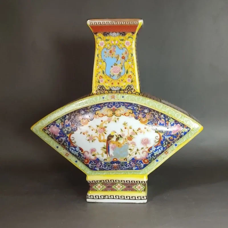Jingdezhen Enamel Color Flower Bird Fan Shaped Square Vase Ceramic Crafts Antique Porcelain Collection Home Furnishing Ornaments
