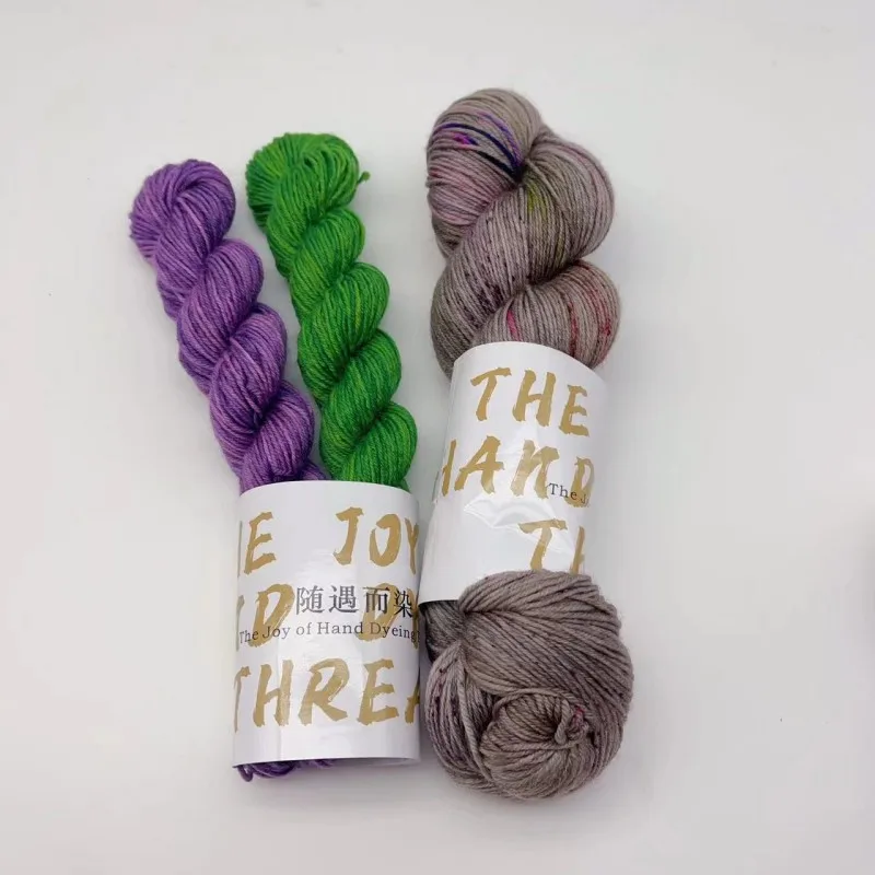 

Набор носков ручной работы из шерсти и нейлоновой пряжи (140 г) – достаточно для двух пар красивой обуви