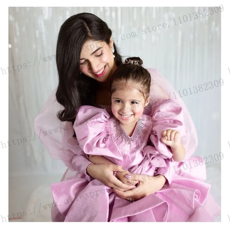 Elegant Mommy and me Party Dresses Long Sleeve Beaded Mother and Daughter Photoshoot Dress Babyshower Birthday Gowns