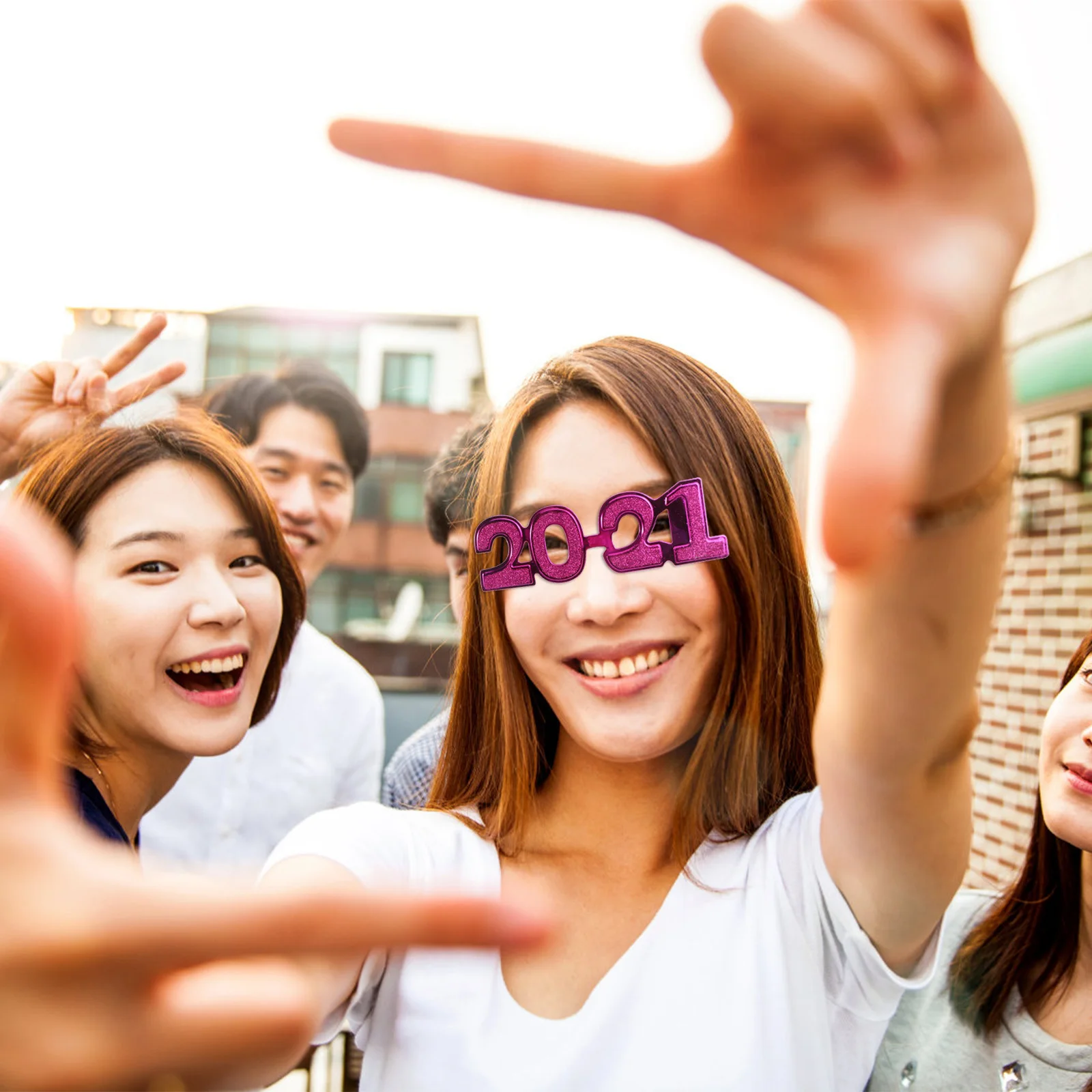 

2Pcs Party Glasses Decorative Number 2020 New Year Funny Glasses Novelty Eyeglasses Kids Adults Photo Props Party Eyeglasses