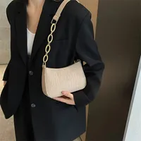 Trendy Lightweight Women Small Square Bag Crocodile Pattern Faux Fur Material Versatile Chain Strap Single Shoulder Bag