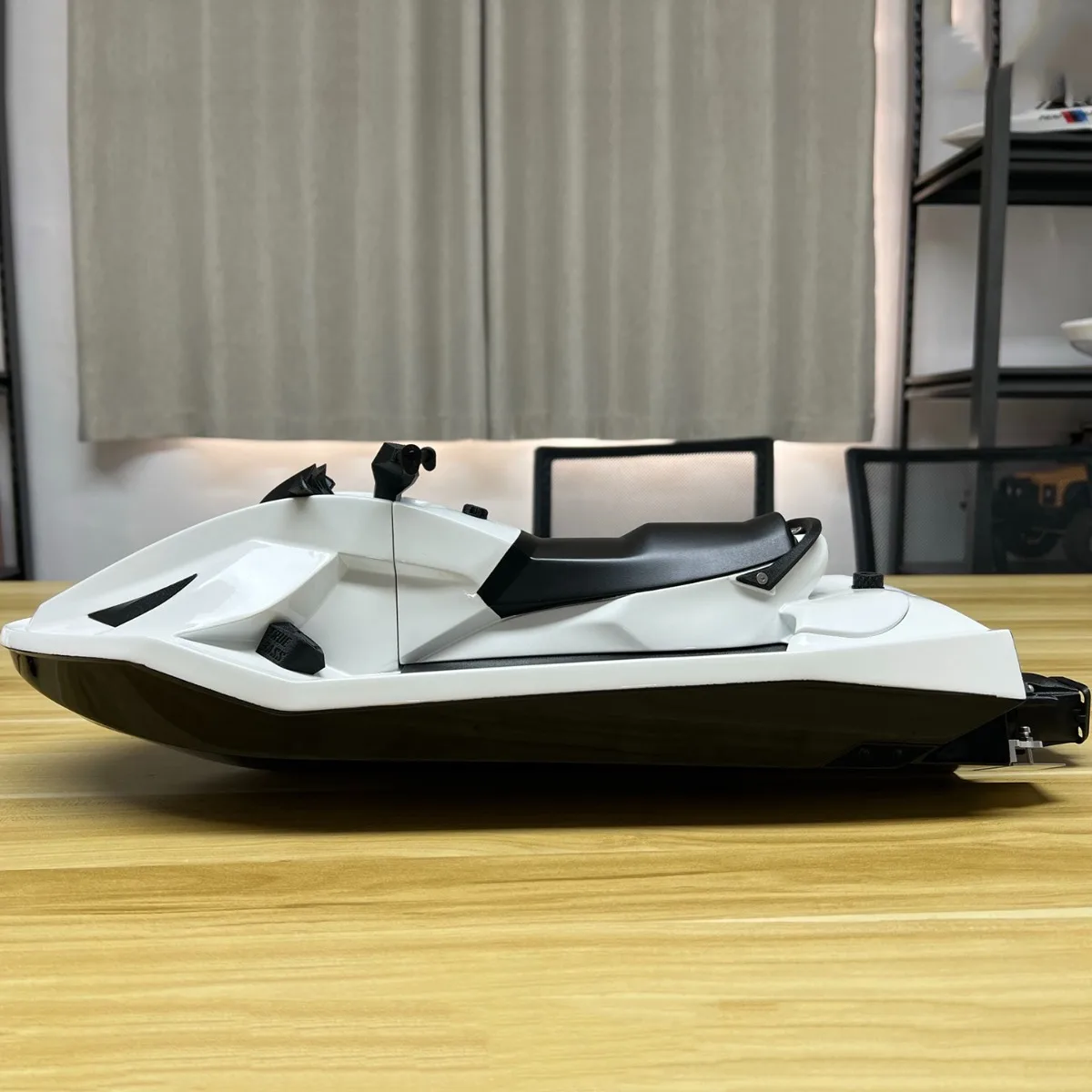 1/6 RC قارب 58 سنتيمتر فرش السيارات التحكم عن بعد جت سكي مقاومة درجات الحرارة العالية ABS المواد RC Schiffe RTR سفينة لعبة