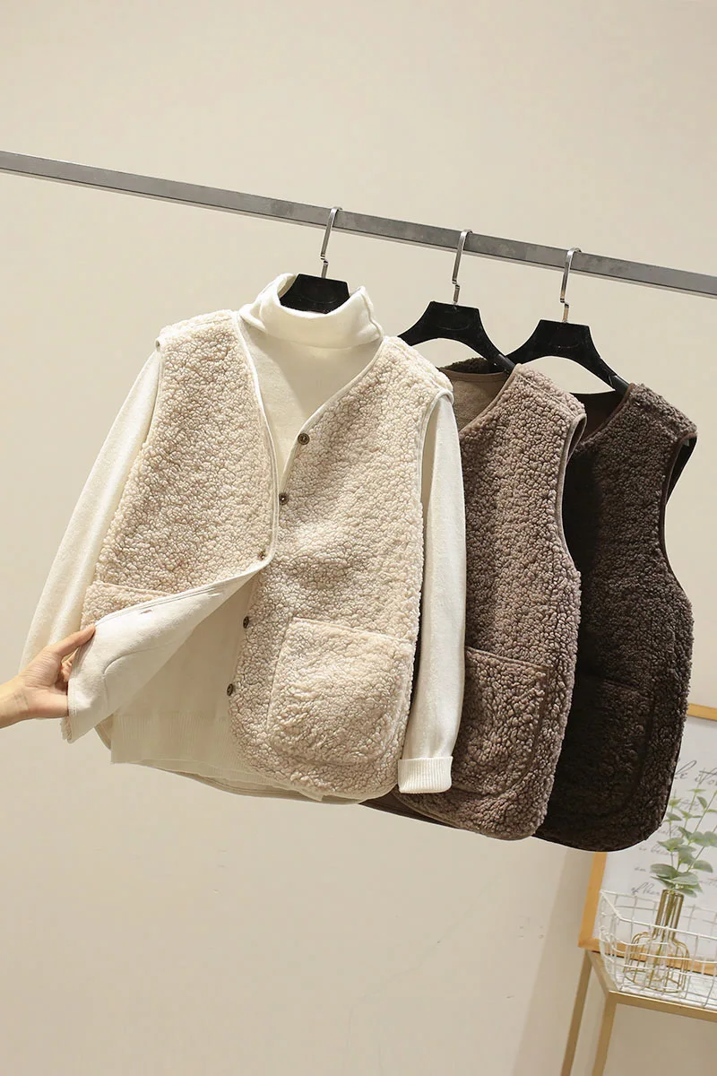 A Lambhair Vest Without A Base Coat, Women's Fur Integrated Vest, Autumn And Winter Granular Plush Shoulder Jacket