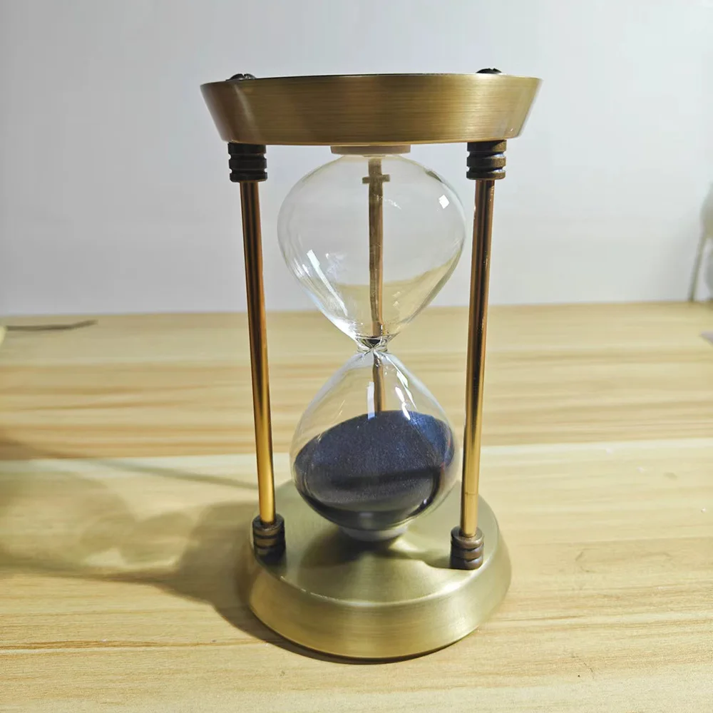 Metal Three Pillar Hourglass Timer Ornament Mini Luxury Desktop Decoration Countdown For Living Room Bedroom Hardware Decor