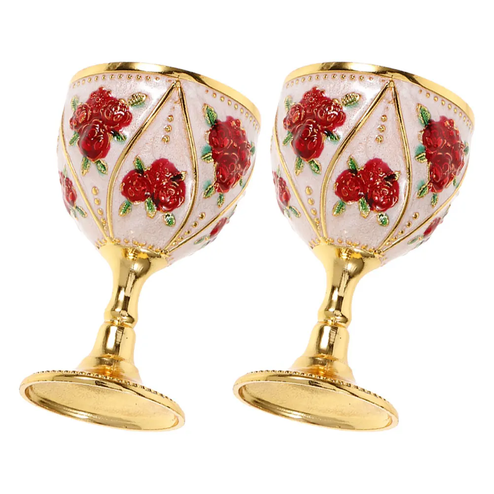 

2Pcs Vintage European Metal Wine Cups Compact Size for Spirits Elegant Retro Design Long-Lasting Mini Wine Goblets Small Liquor