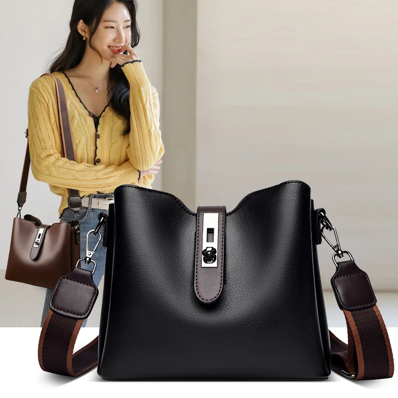 

New versatile retro shoulder bag Large capacity multi-layer storage crossbody bag Stylish bucket tote with elegant appeal
