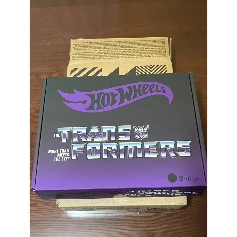 【En stock】Hasbro Hot Wheels RLC Nemesis Prime HWD23 conjunto de colección modelo de coche de aleación juguete Transformable