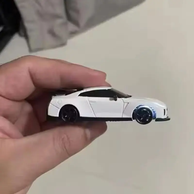 Mcarro Mc061 Mini1/64 Symulacja 2.4g Płynna Regulacja Prędkości Czterokołowy Napęd Biurkowy Samochód Wyścigowy Rc Zdalnie Sterowany Samochód Driftowy