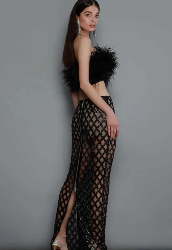 Europa e nos estados unidos sexy nova moda envoltório peito pena decoração divisão ombro nu mochila hip saia cor sexy