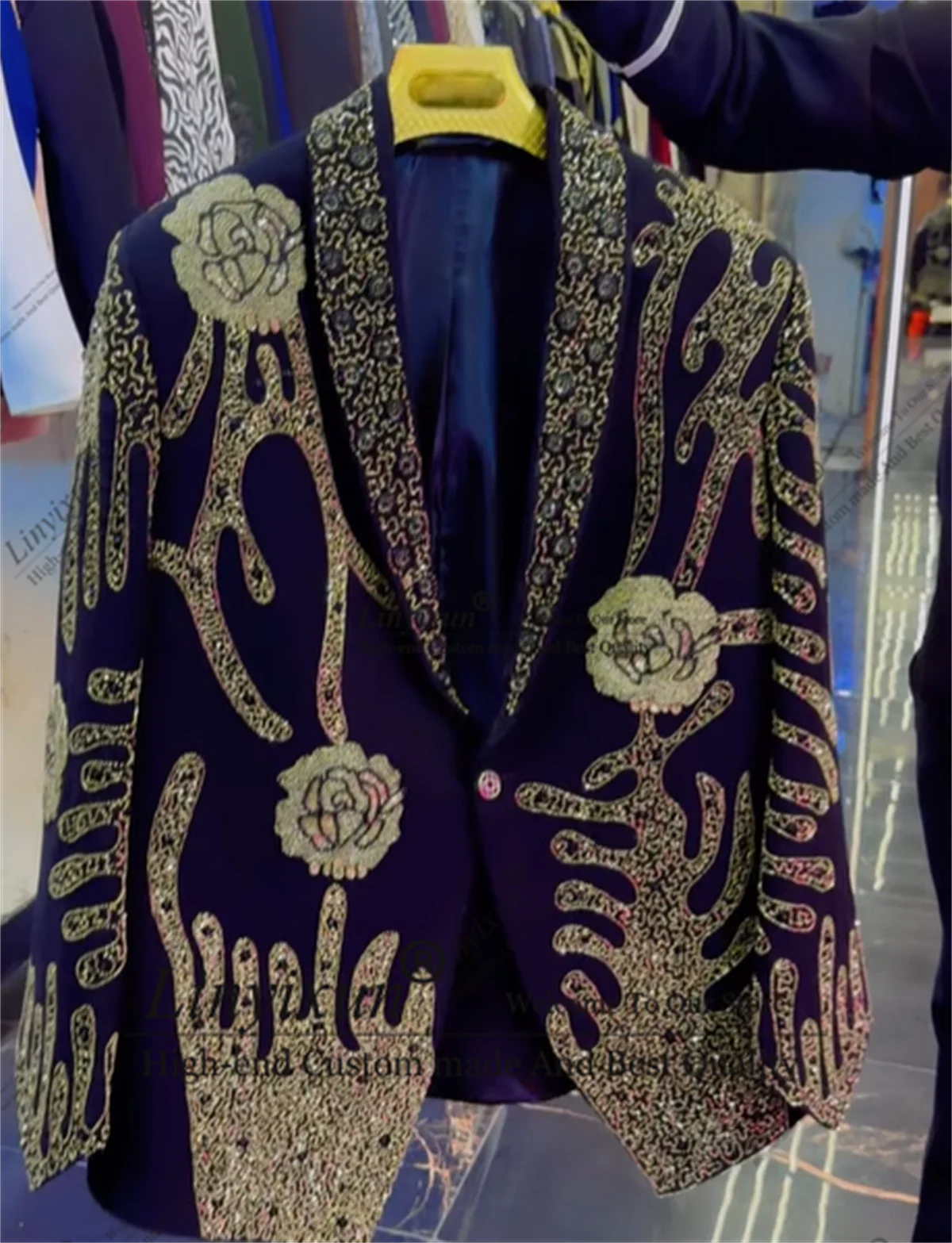 Super Luxurious Jewelry Ornament Tuxedo Men Suit Glitter Shawl Lapel Customized Wedding Groom Blazer 2 Piece rajes para hombre