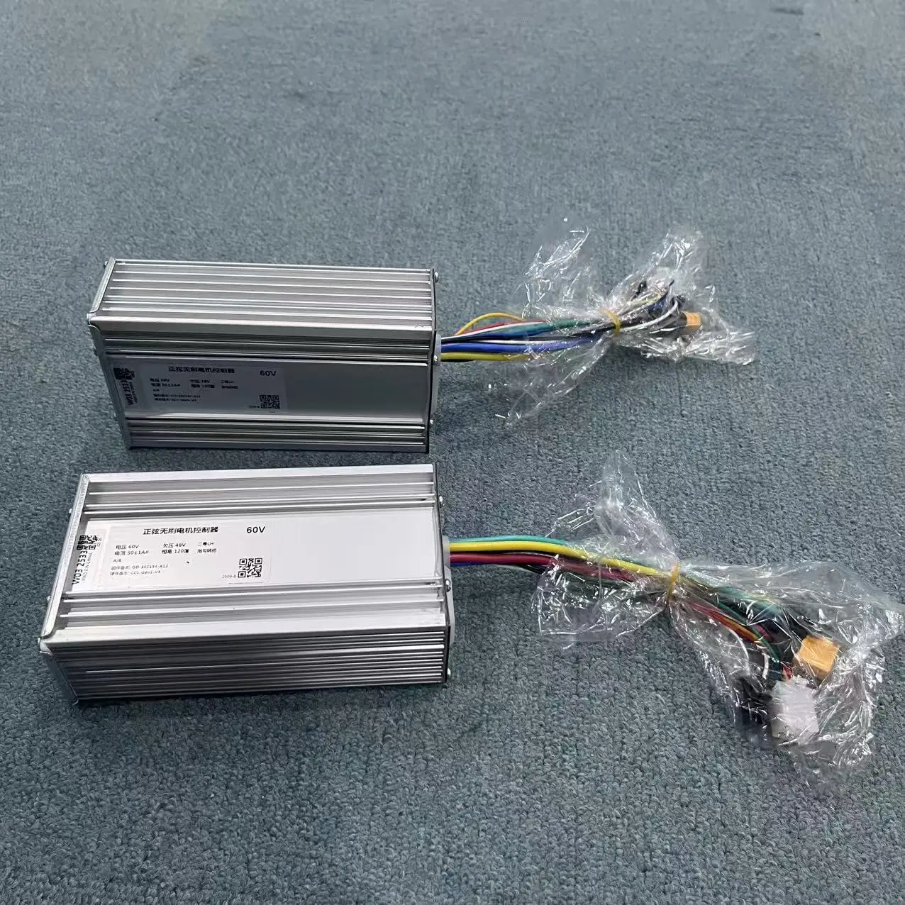 

Yunli 60V 45Amp 12 Mosfets Tube Electric Scooter Controller 5 Pin Throttle Lh100 Ms668 Accelerator E Scooter Spare Parts