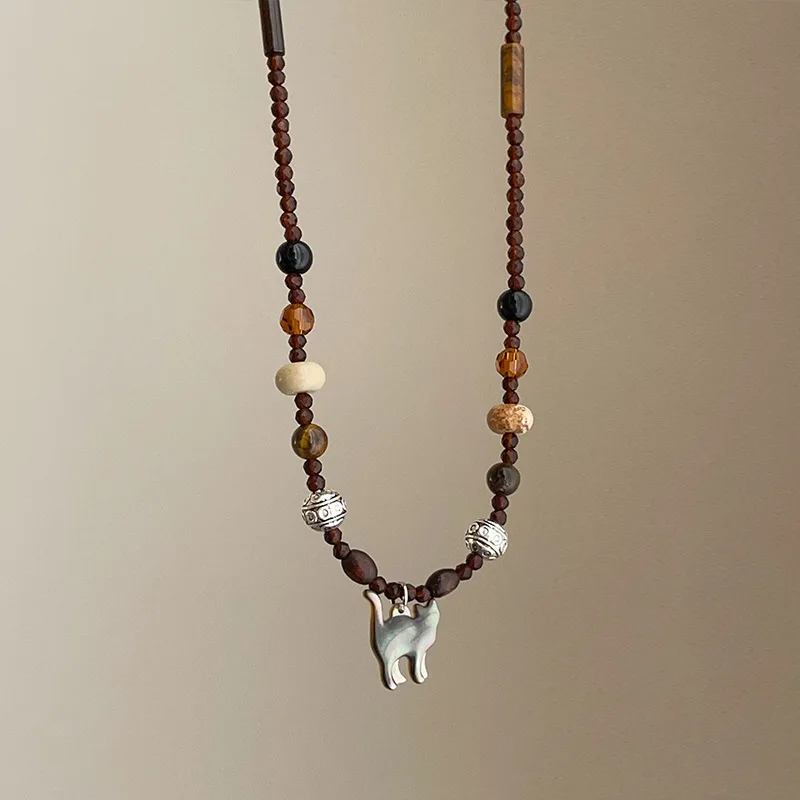 Lovely Natural Stone Crystal Fritillary Adorable Kitty Pendant Necklaces For Women Silver Plated Chain Beads Strand Chokers