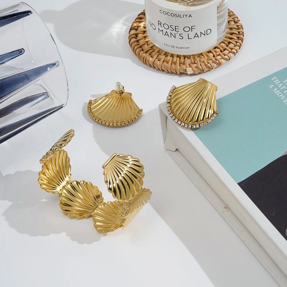 

ENFASHION Aretes De Mujer Shell Earrings/Bracelet Set For Women's Stainless steel 18K Gold Plated Fashion Jewelry E1659 B2493