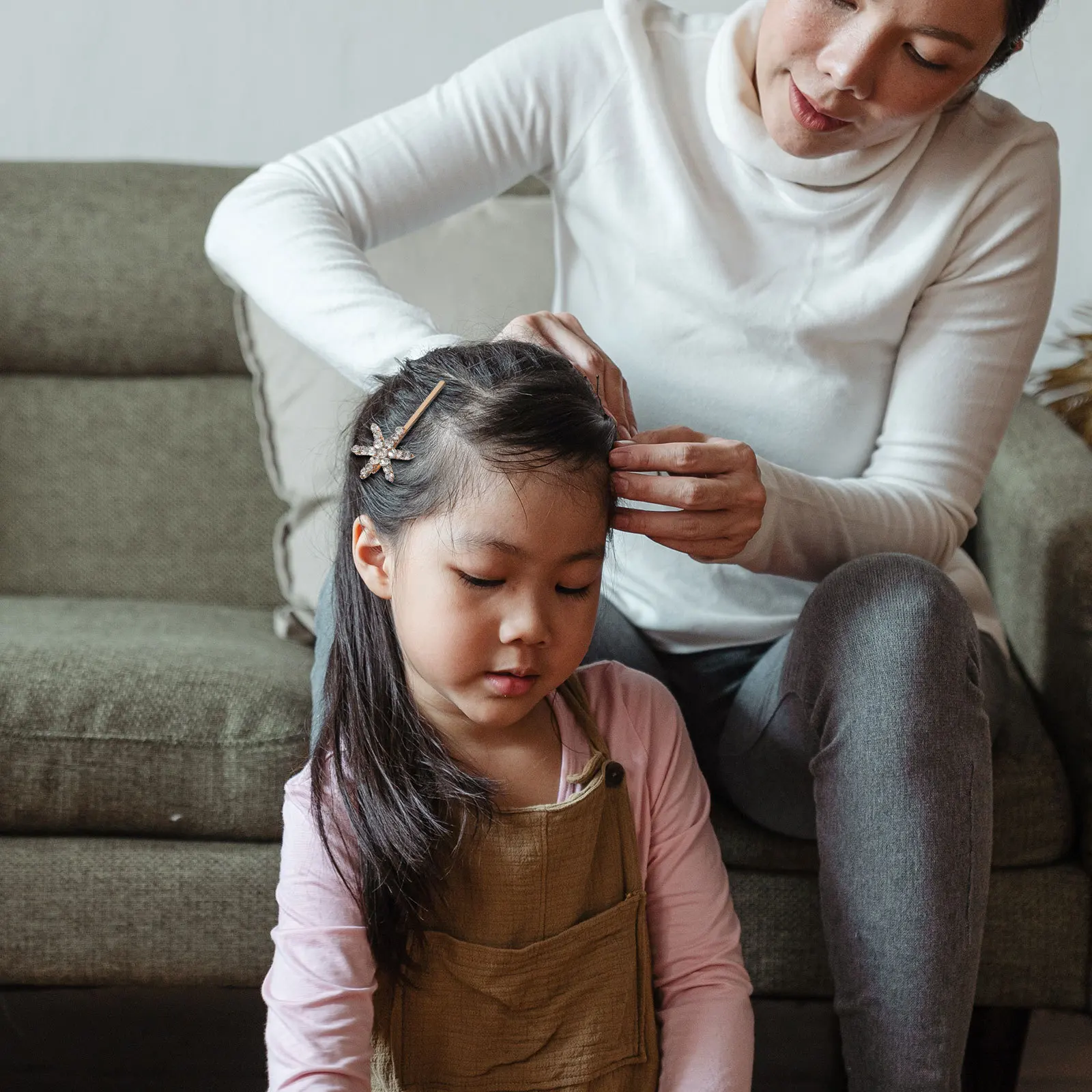 

1Set Rhinestones Star Barrettes Durable Alloy Hair Accessories for Birthday Christmas Rhinestones Stars Hair Clip